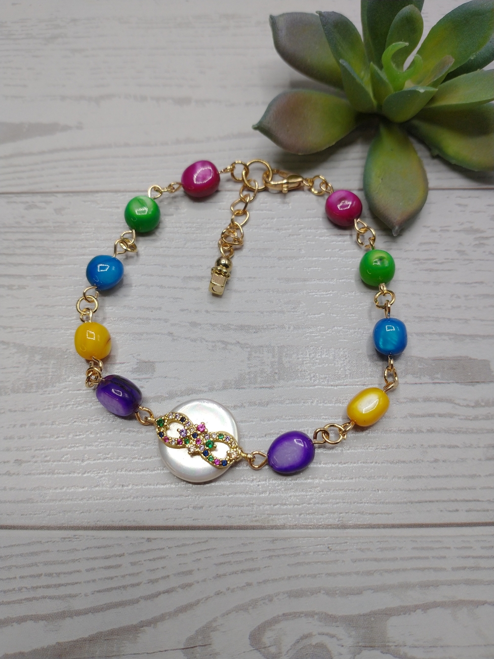 New Hand Crafted Mother of Pearl Beaded Bracelet